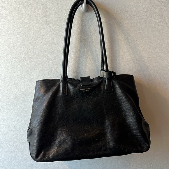 Black Henri Bendel purse - Picture 3 of 7